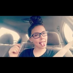 Meet your Posher, Hailey